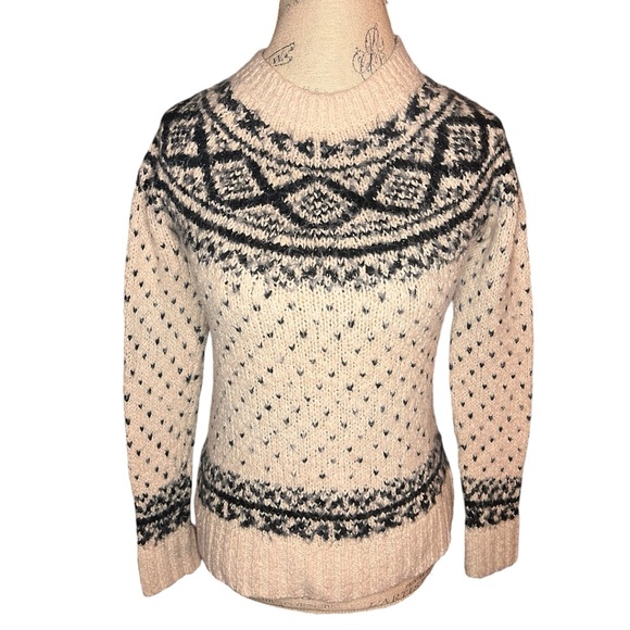 Abercrombie & Fitch Sweaters - Abercrombie & Fitch knit crew neck sweater, metallic threading, Fair Isle